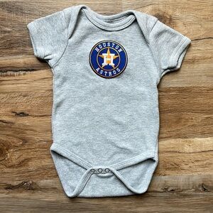 3-6M✨Houston Astros Onesie